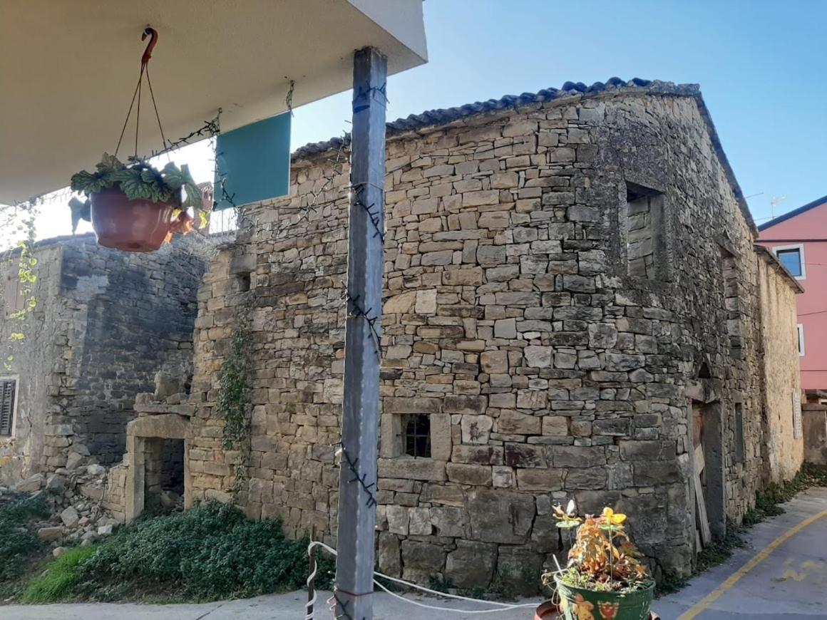 Apartments Padna Goja Exterior photo